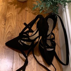 Aldo Women shoe Tie Up- NWOT